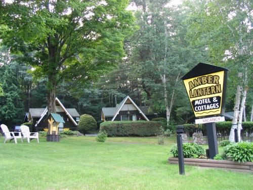 Amber Lantern Motel in Lake George, USA