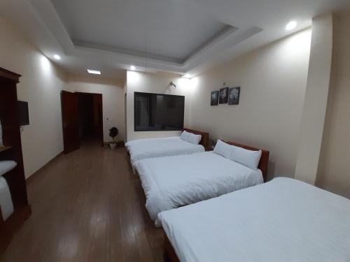 Family Room with Balcony image 3