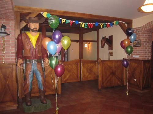 Country Saloon Belá - image 3