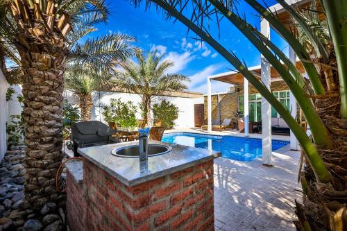 Dar 66 Pool Chalets with Jacuzzi