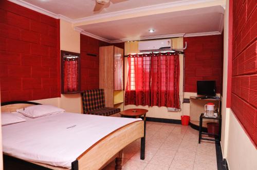 HOTEL HIGHLAND RESIDENCY in Kankanady