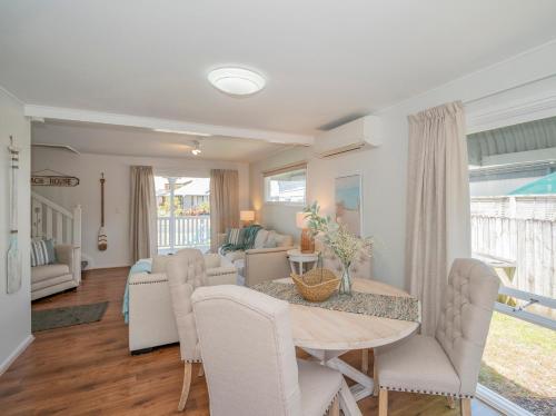The Doll's House - Whitianga Holiday Home photo 4