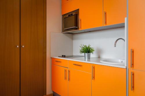 Aparthotel Wellness - image 13