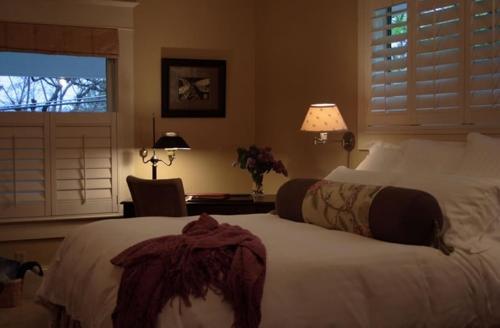 The White House Bed and Breakfast – Medford, OR