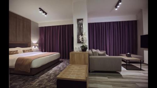 Suite, executive