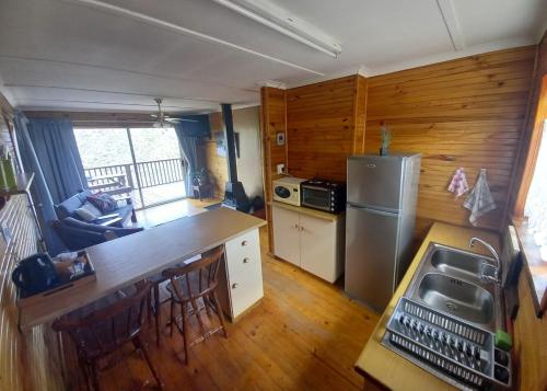 virtuvė, Eagle Falls Country Lodge & Adventures in Uniondeilas