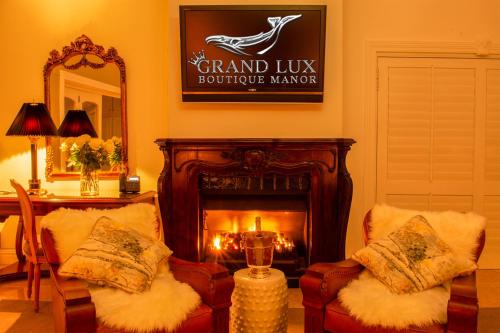 Grand Lux Boutique Manor