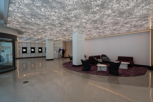 279464941 YOTEL Washington DC