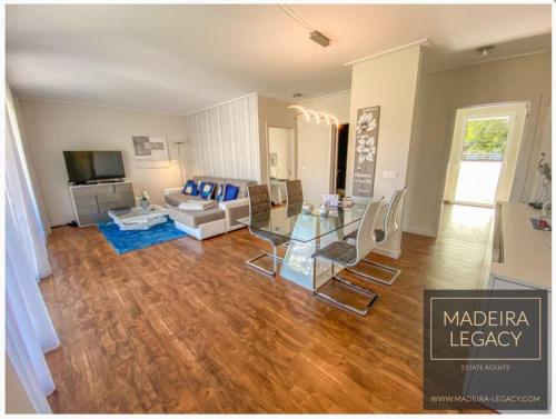  Madalenas Palace - Sunrise in Funchal