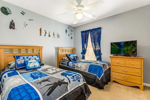 Earlmont Ridge 4 bed vacation home in the Disney area with 2 master suites and a sunny private pool with a large deck - image 5