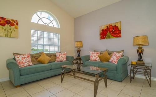 Morningside Vista- 4 bedroom home with a private pool & spa game room and resort amenities - image 3