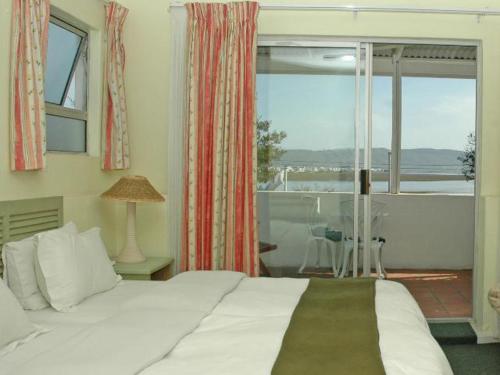 Lagoona Inn Room Type - Standard Twin Room