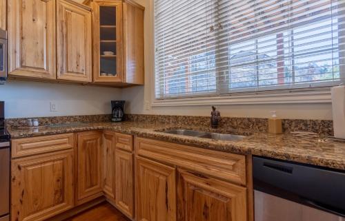 Mountain Breeze condo - main image