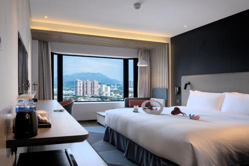 Holiday Inn Express Shenzhen Dongmen, an IHG Hotel