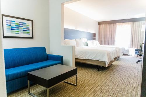홀리데이 인 익스프레스 호텔 앤 스위트 그린빌 바이 IHG (Holiday Inn Express Hotel & Suites Greenville By IHG) in 그린빌 (AL)
