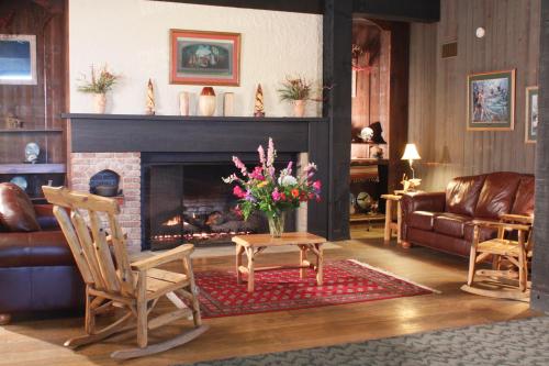 Shawnee Lodge & Conference Center - image 7