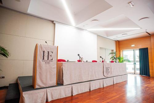 Hotel Excelsior Bari - image 5