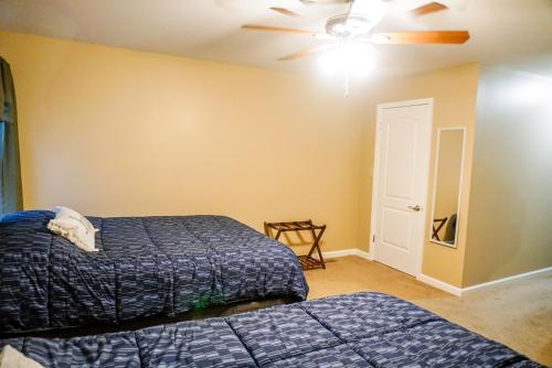 Cabin by the Creek with private creek access - Accommodation - Tannersville