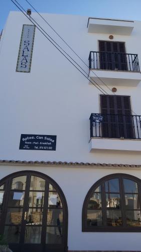  Apartamentos Can Salas in Cala Figuera