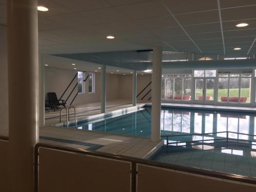 Swimming pool, Appartement De Jutter, Resort Amelander Kaap in Ameland