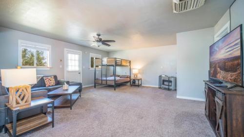 OK RV Park Lodge - image 5
