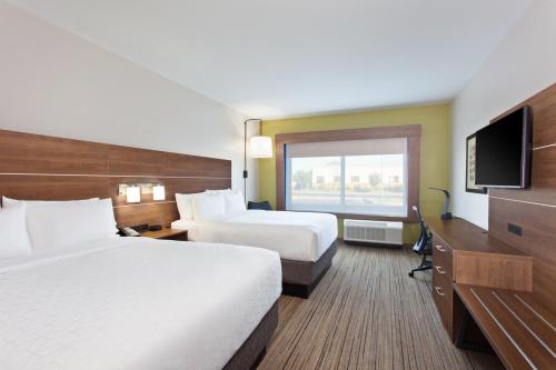 Holiday Inn Express & Suites Moses Lake by IHG