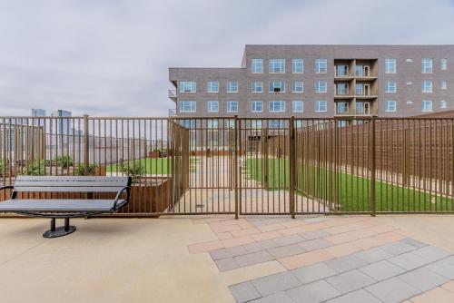 Corporate Suites at Deep Ellum Dallas near Baylor University Medical Center