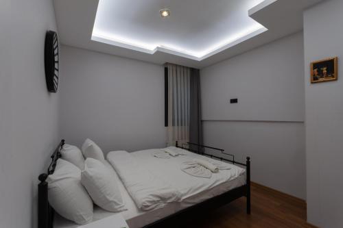 Cheers Hostel - main image