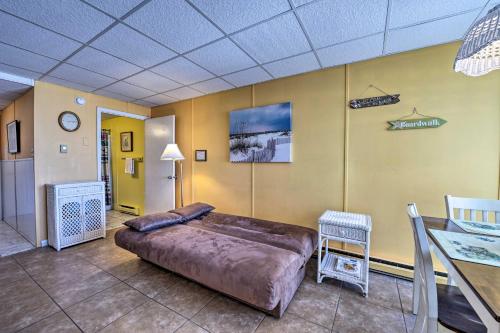 Wildwood Crest Beach Condo Balcony with Ocean Views in Wildwood Crest, USA