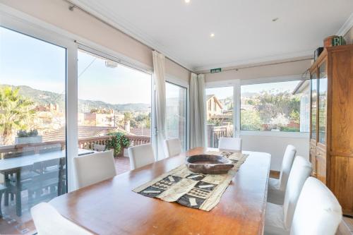 Létesítmények, TOWANDA HOUSE in Sant Just Desvern