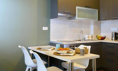 Elounda Colour Apartments - image 5