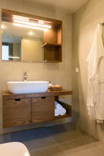 Elounda Colour Apartments - image 8