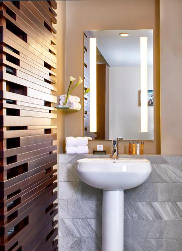 Essential Room