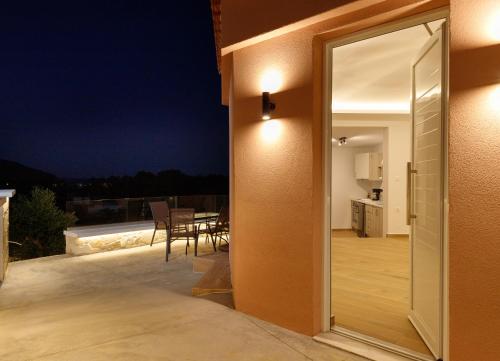 Nice View Studios by ILIOS Georgioupoli in Krionerida
