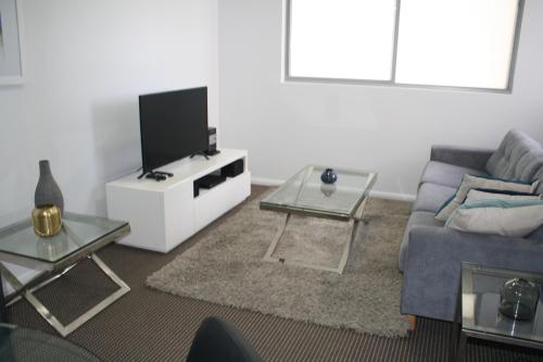 North Sydney Wyndel Apartments-MIL1005 - image 6