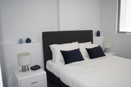 North Sydney Wyndel Apartments-MIL1005 - image 12