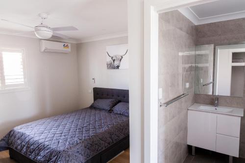 1 queen bed