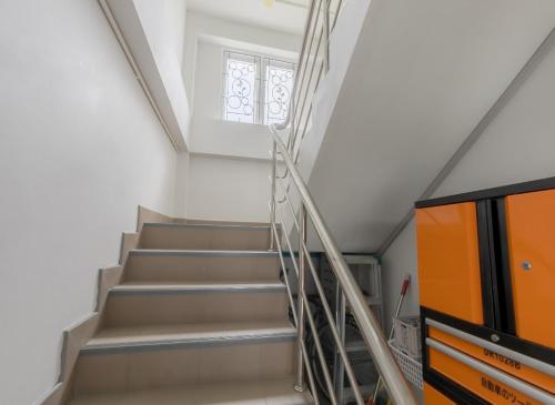 Facilities, MiddleWay House near Safari World