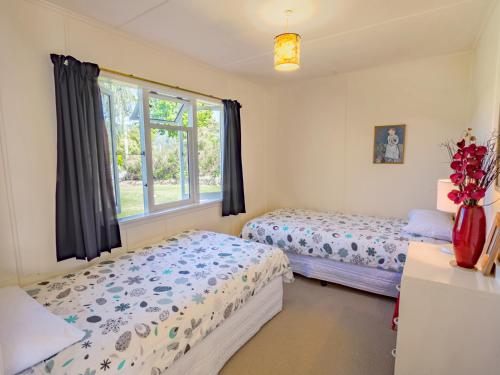 Incredible Bay Views - Kaiteriteri Bach