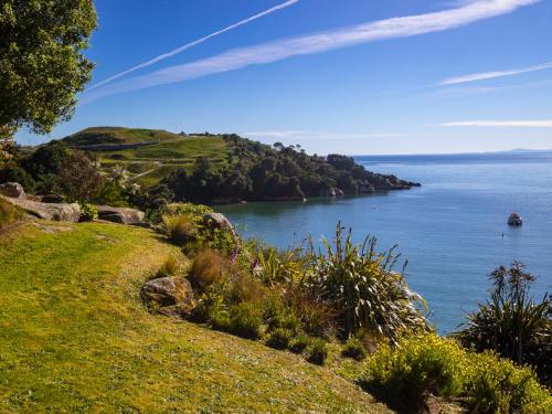 Incredible Bay Views - Kaiteriteri Bach