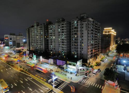 모던 인 - 전망