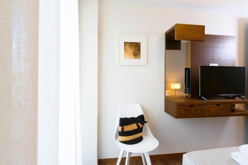 Elounda Colour Apartments - image 2