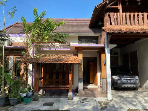 Rengganis Homestay