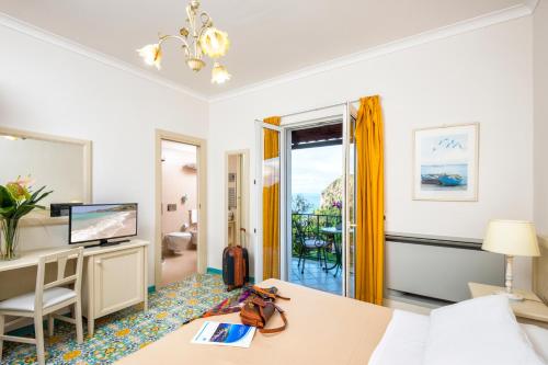2 twin beds