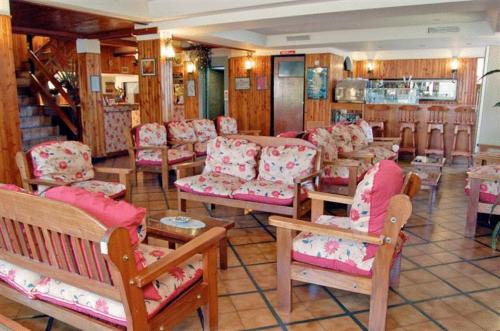 Ruca Cheli Village Ski Hotel