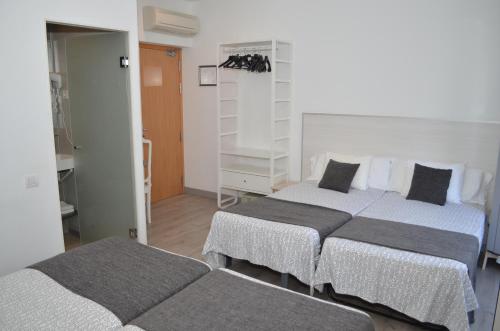 Hostal San Lorenzo - image 8