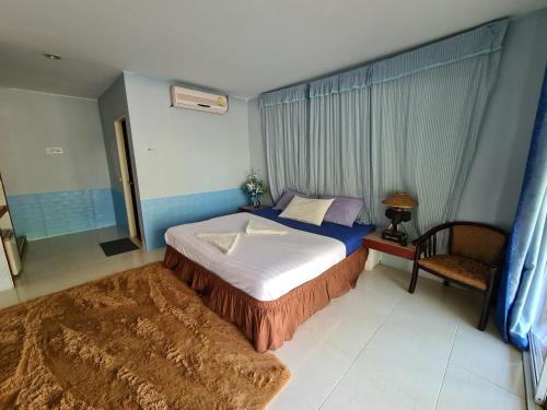 Phutawan Resort Room Type - Standard Double Room