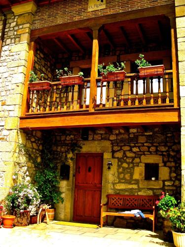 Hotel Rural El Rexacu - 출입구