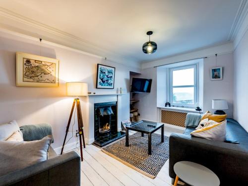 Pass The Keys Morning Star, 3 Bedrooms & Epic Sea Views, , Fife
