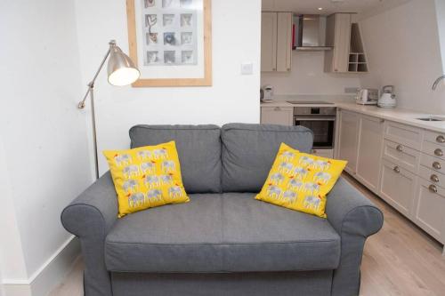 Spectacular views, 1 Bed Central Bath Apartment, Bath (photo 9)